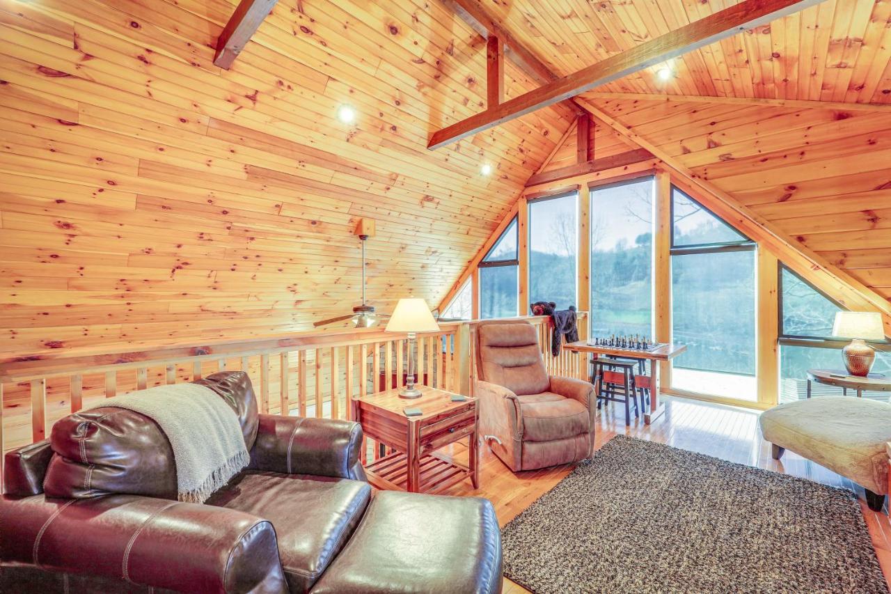 Lake Hideaway Chalet — photo 18