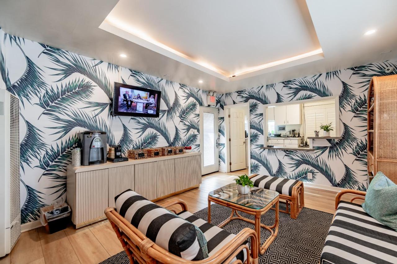 Santa Monica Hotel - 4