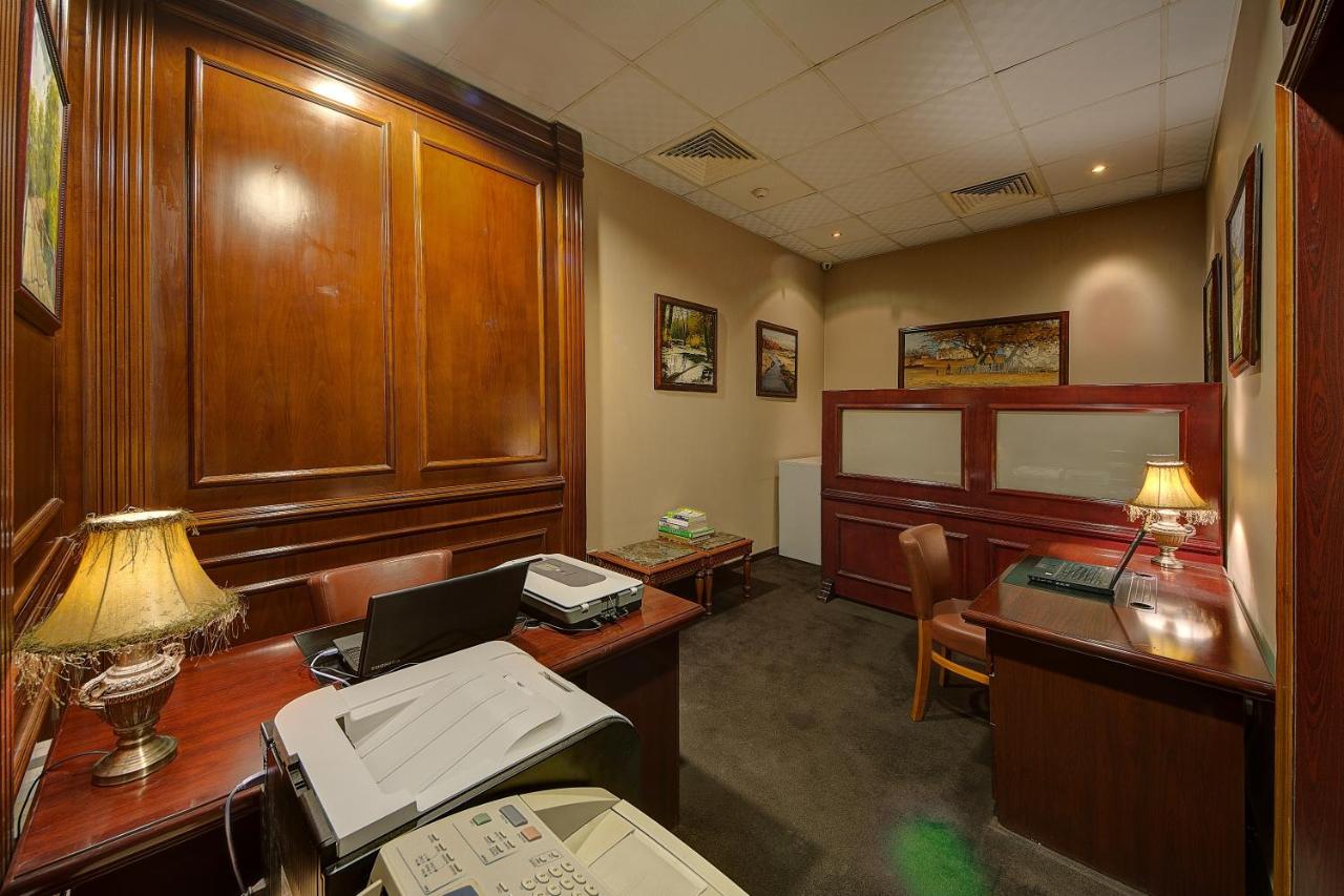 Royal Ascot Hotel photo
