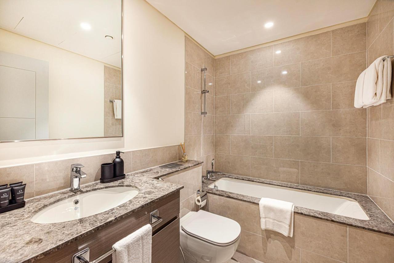 Daniels Luxury 3BR with Dubai Opera Views - 3