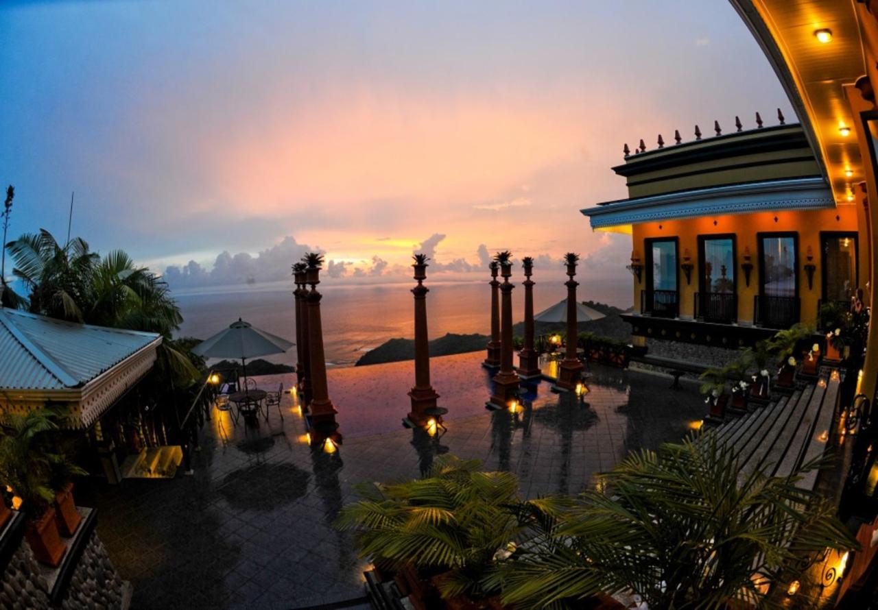 Zephyr Palace Luxury Hotel photo