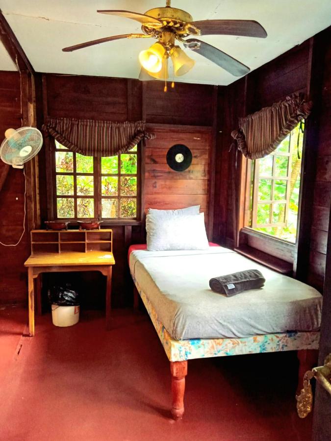 La Familia Guest House and Natural Farm - 2