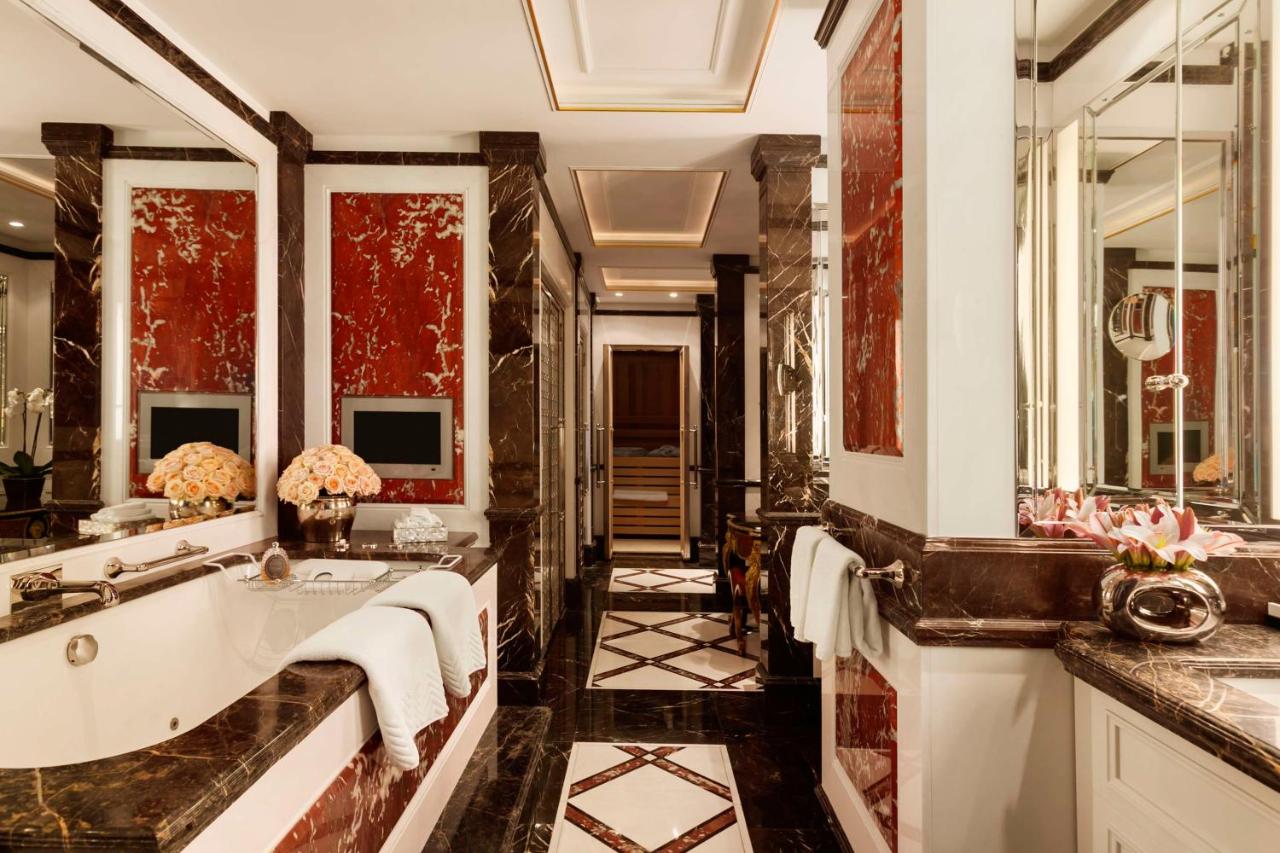 Hotel Adlon Kempinski Berlin photo