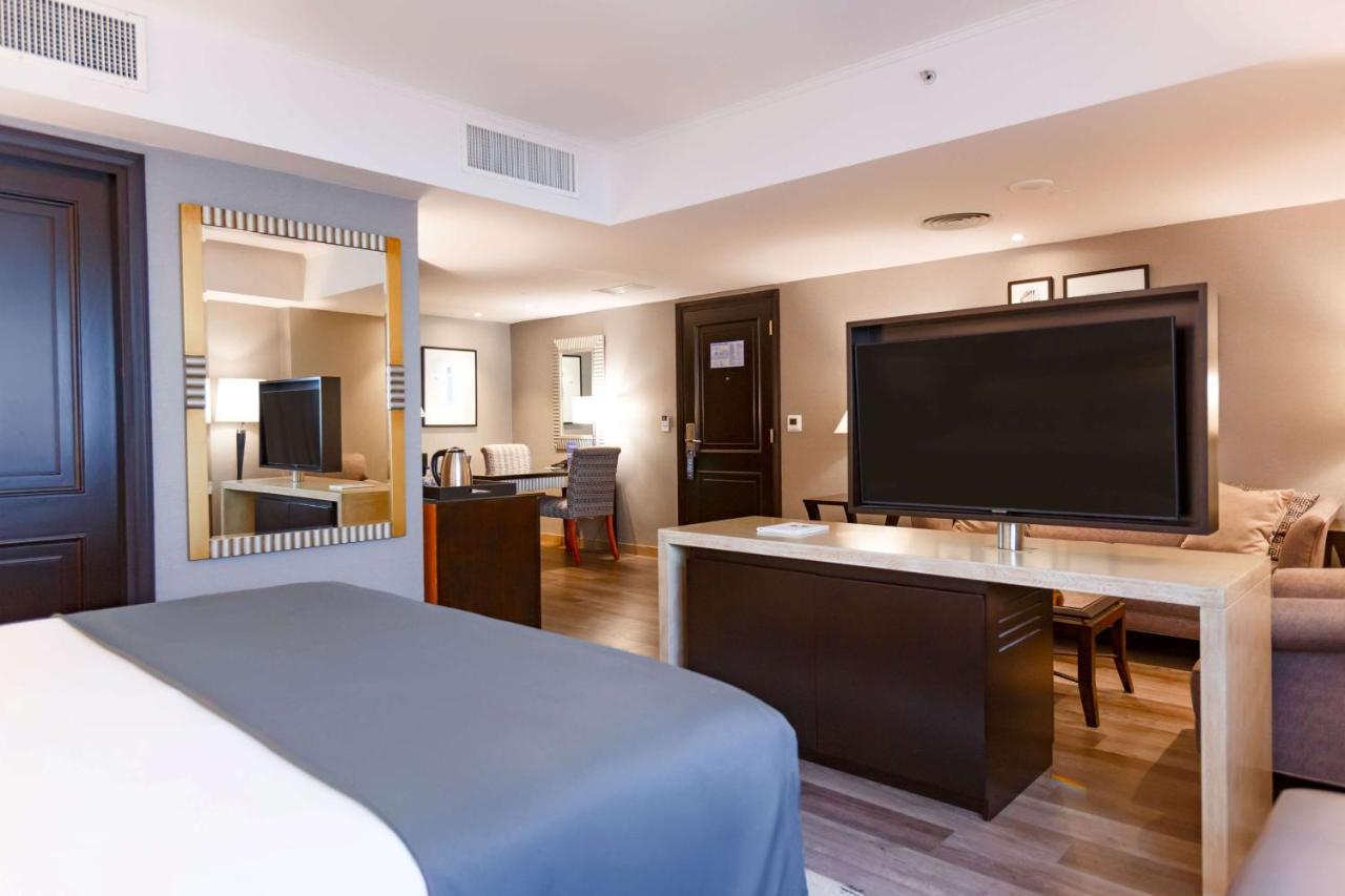 Doubletree By Hilton Buenos Aires photo
