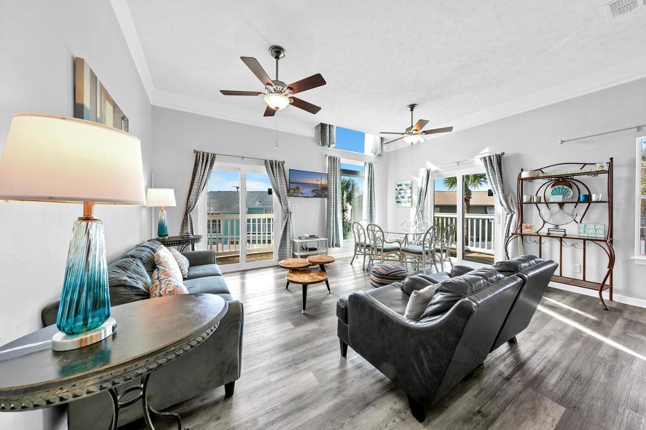 The Palms Townhomes — photo 1