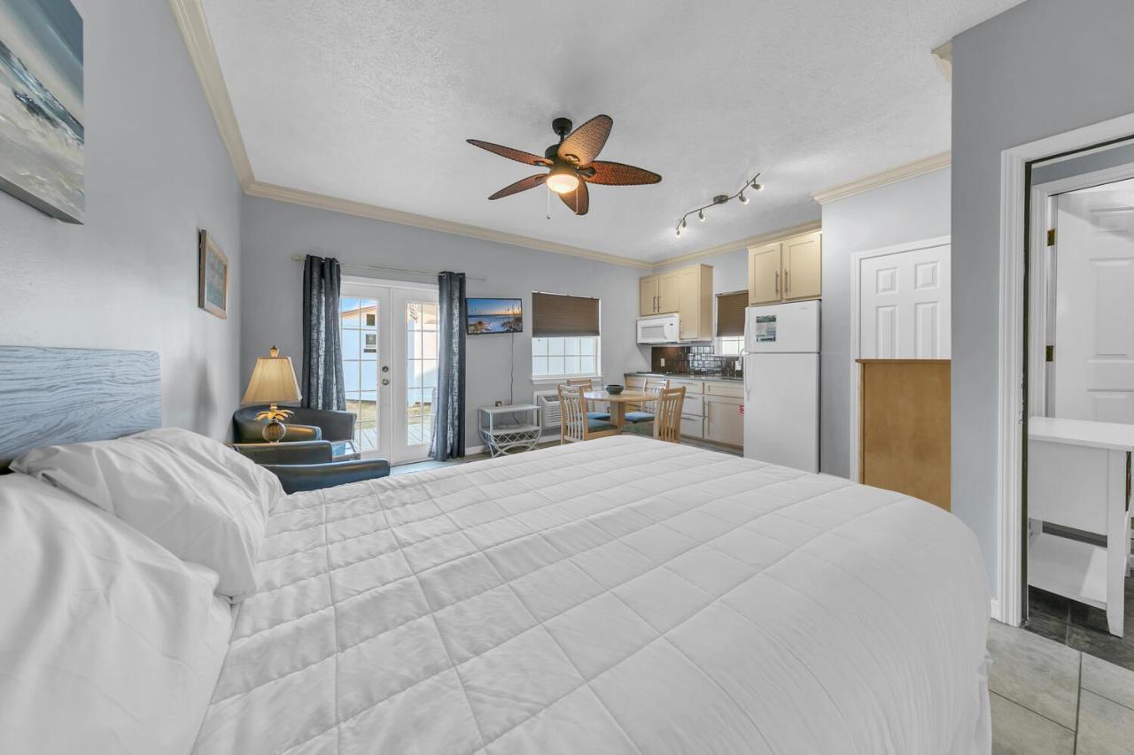 The Palms Townhomes — photo 21