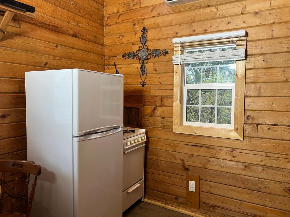 Kozy Haven Log Cabin Rentals — photo 21