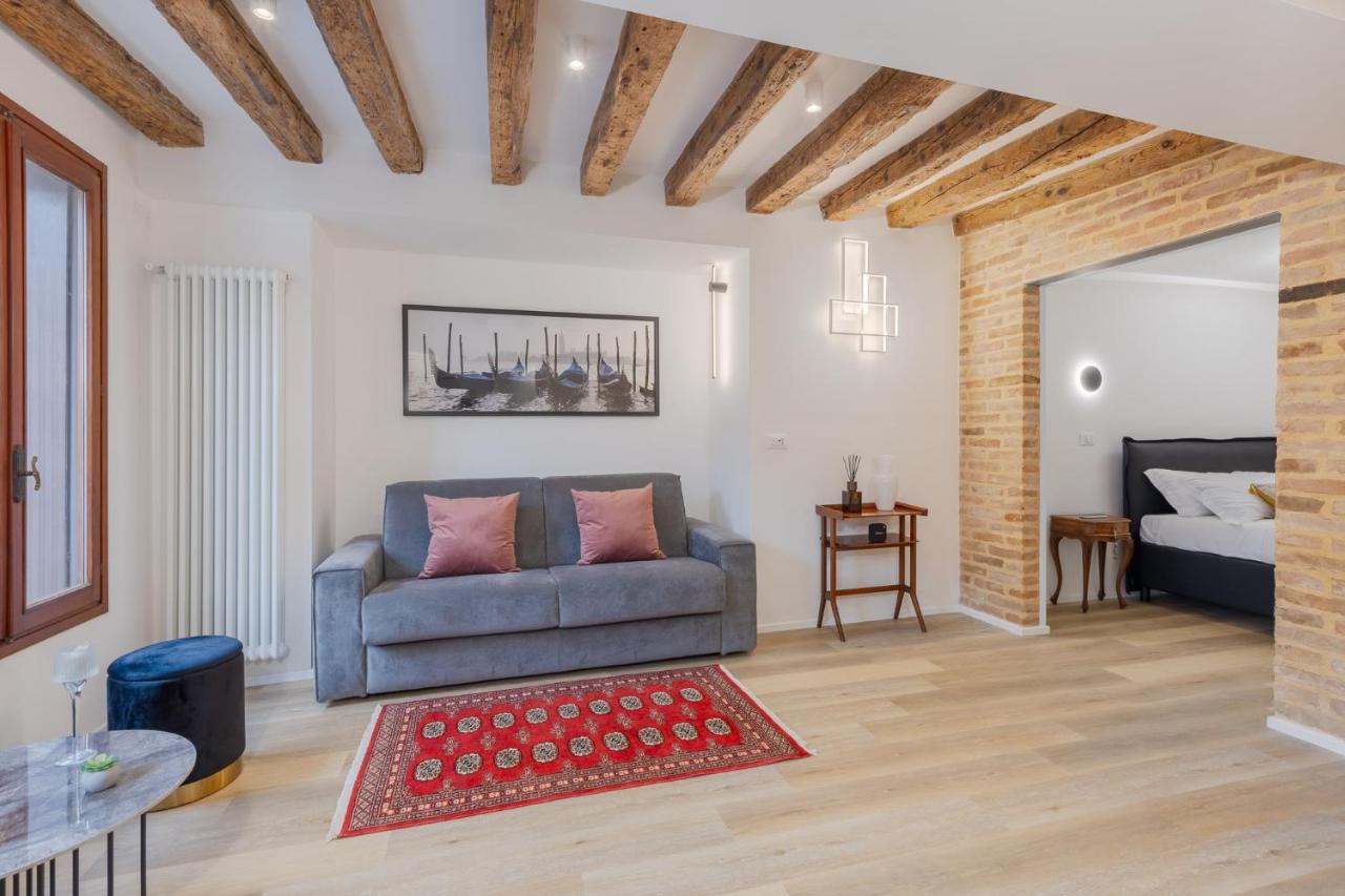 Ca' San Giacomo canal view - 2