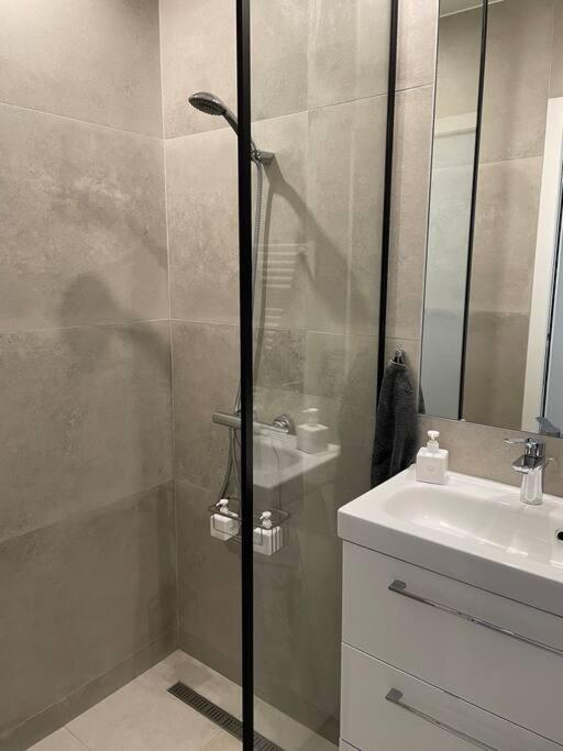 Bright studio apartment in the heart of Paris - 5