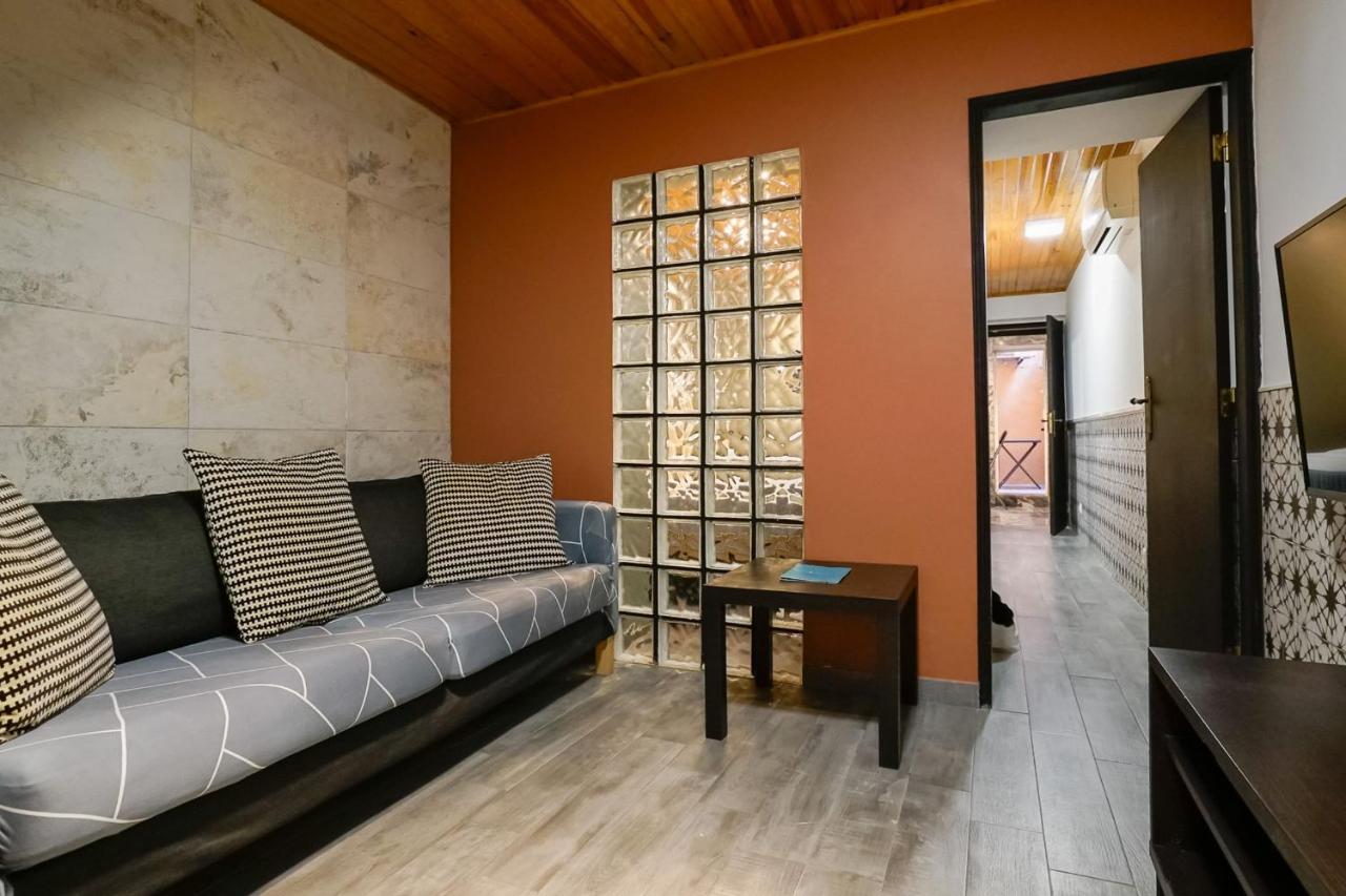 Cosmopolitan Chiado Apartment by LovelyStay - 2