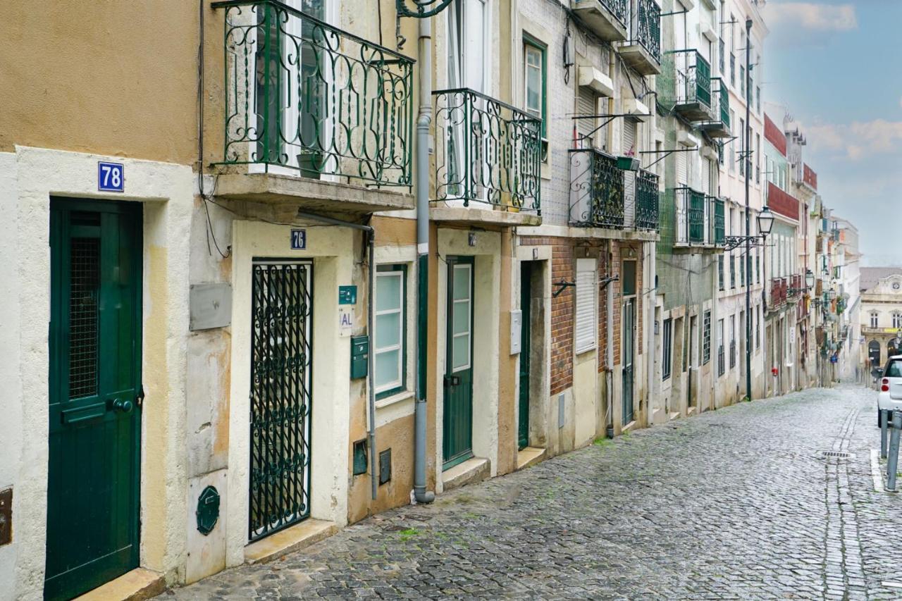 Cosmopolitan Chiado Apartment by LovelyStay - 4