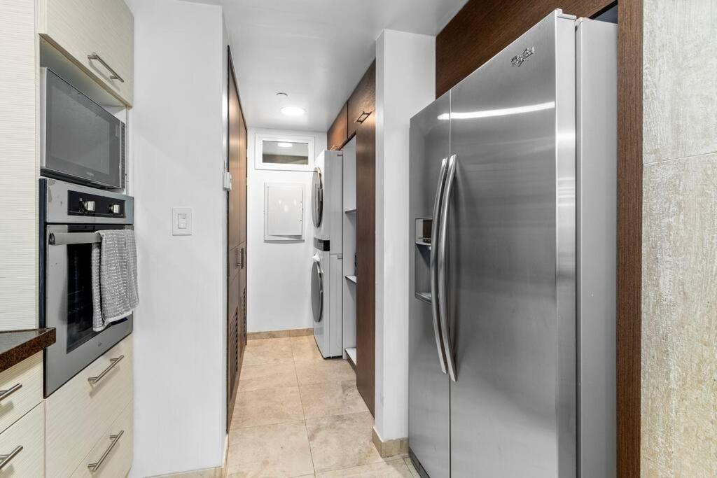 Beautiful Vibes Sun Kiss Serenity your Stylish Apt Just Steps from Eagle Beach - 4