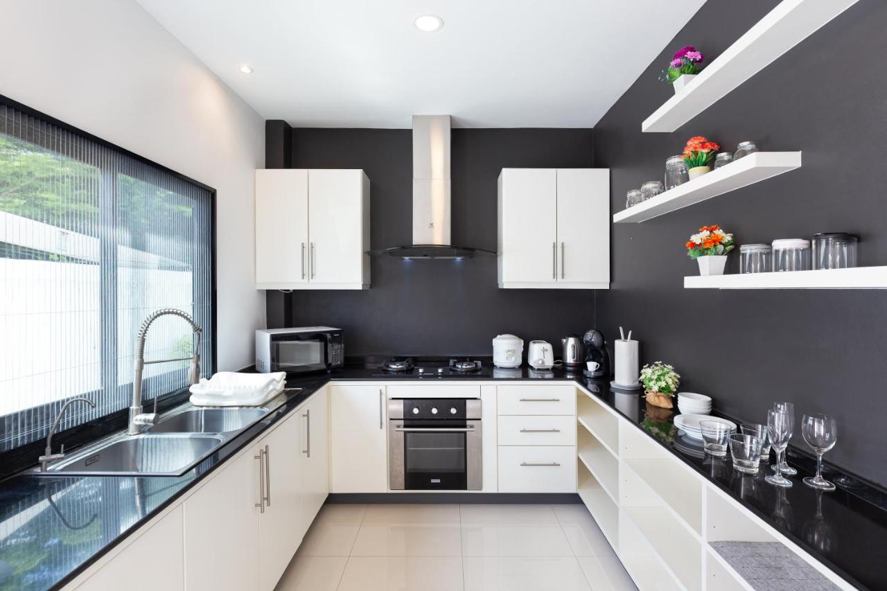 Villa White Pool - 2