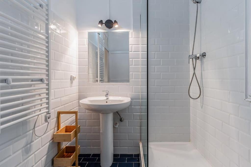 Canela Homes BARCELONA FONTANA - 3