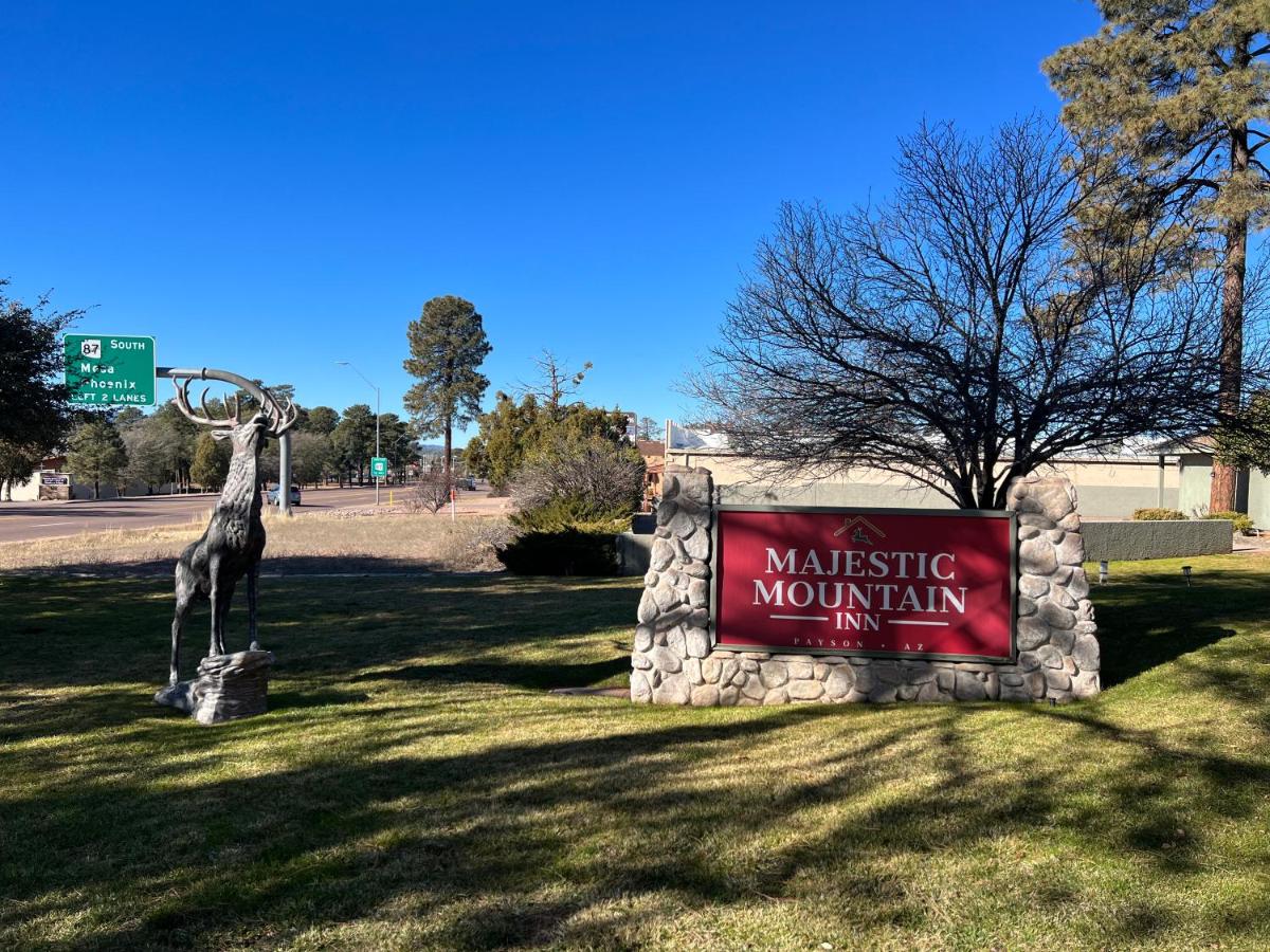 Majestic Mountain Inn — photo 18