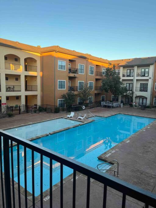 Hill Country Hiatus! - 4