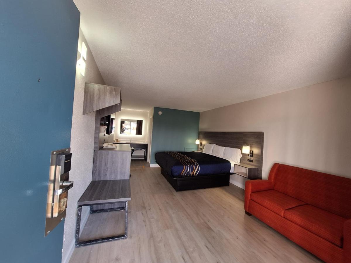 Budget Inn — photo 2