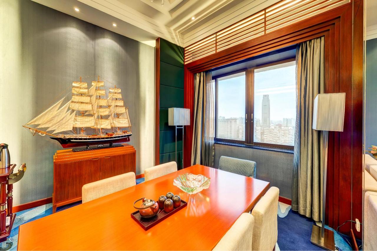 Ocean Hotel Guangzhou-TaoJin Metro Station photo