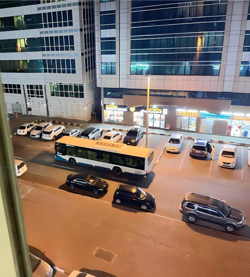 MBZ - Pleasant Tidy Room - 4