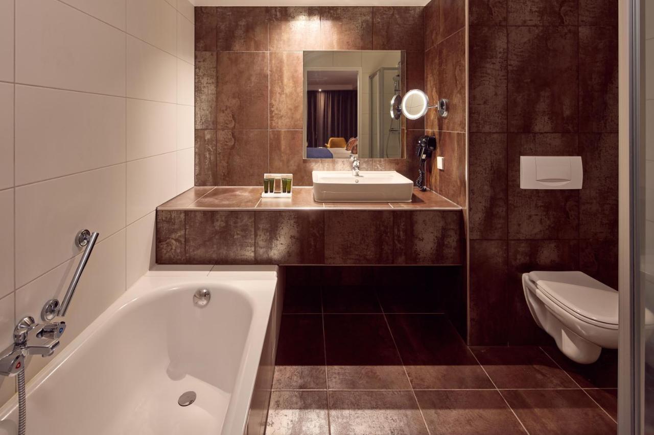 Van der Valk Hotel Groningen Zuidbroek photo