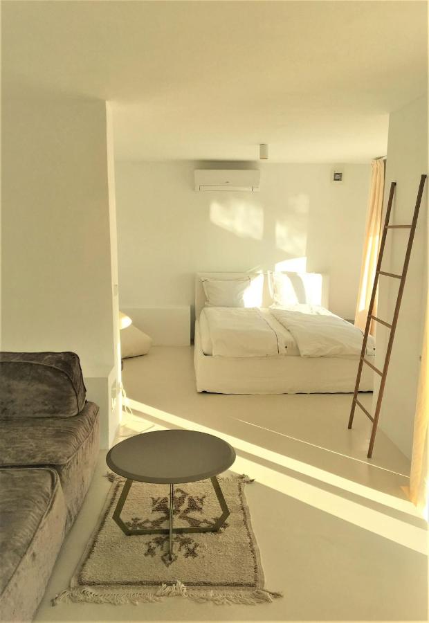 Deluxe villa with seaview in Portals - 2