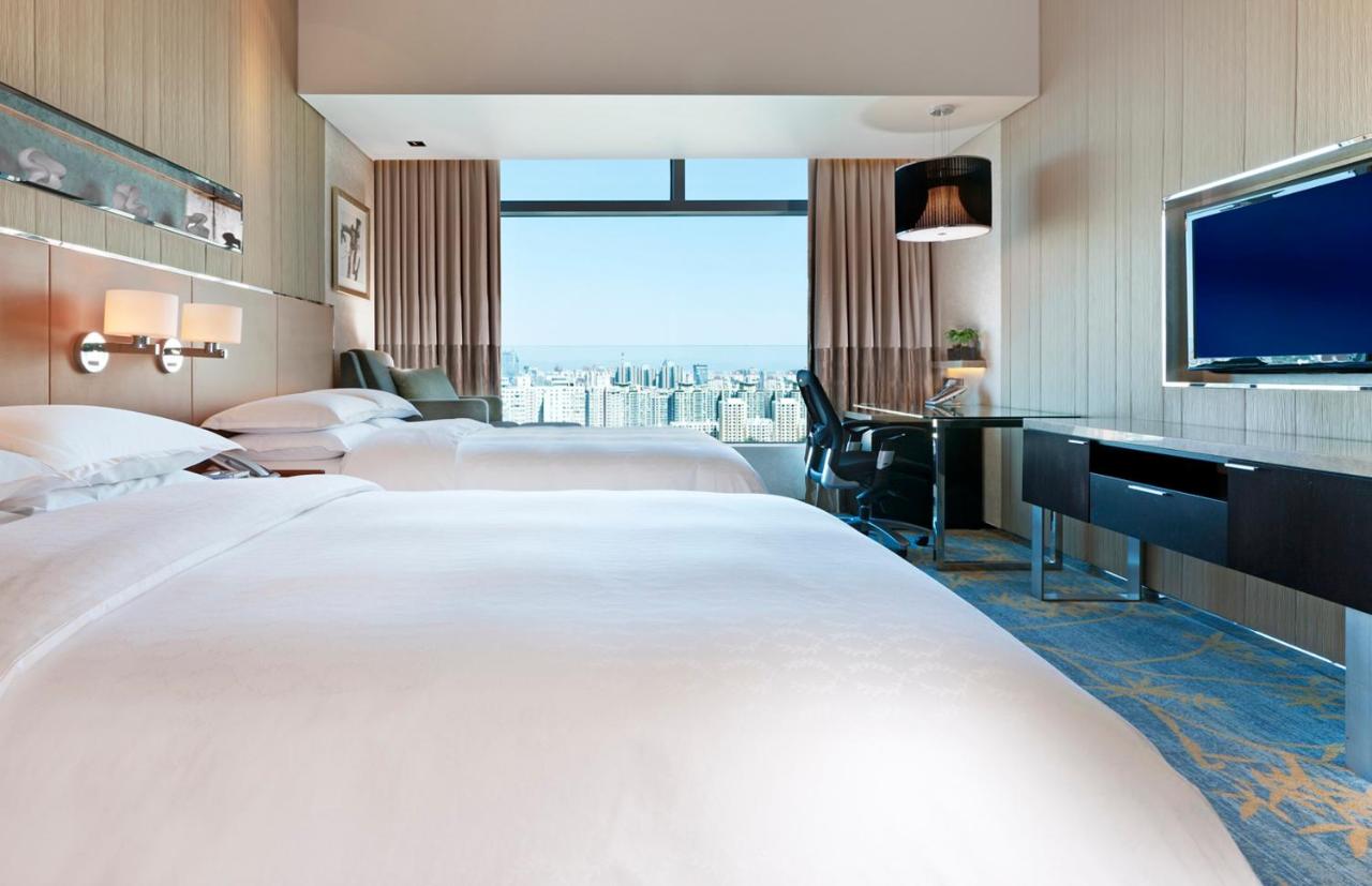 Sheraton Grand Beijing Dongcheng Hotel photo