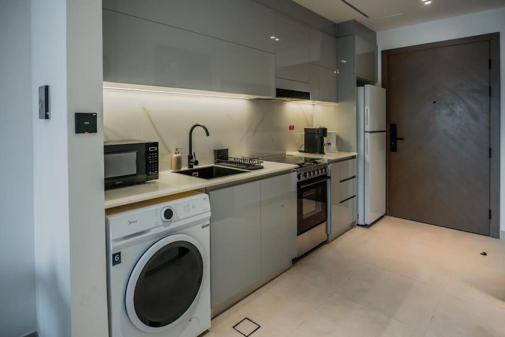 Clever Guest 014 Binghatti Canal - 5