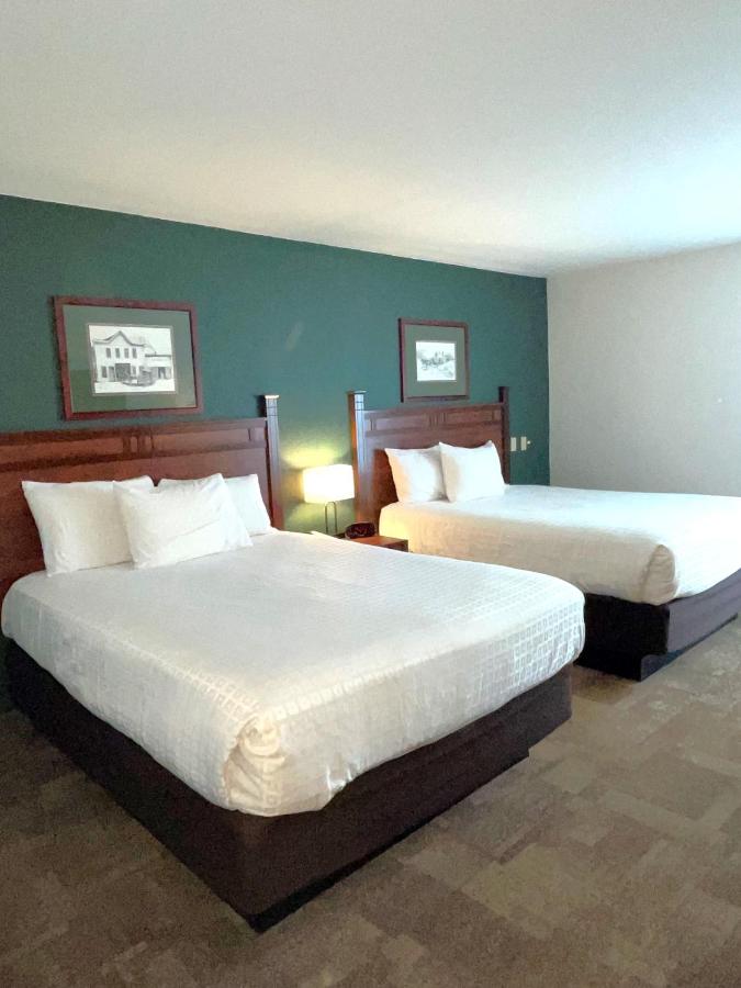 Boothill Inn and Suites — photo 12