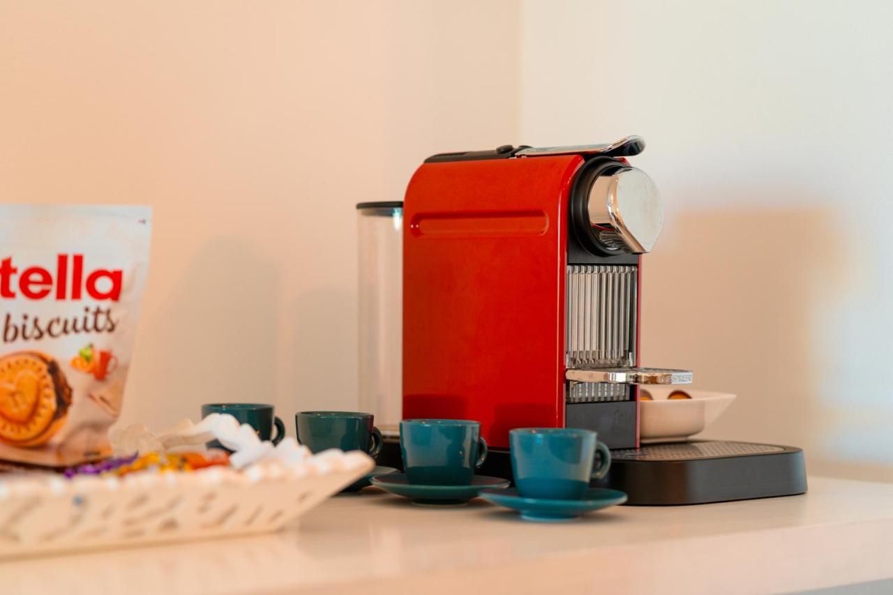 Stunning Belle Mare Beachfront Apartment - 4