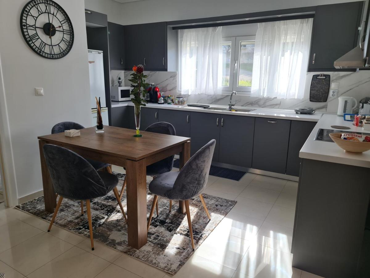 Evi's & George's Home - 4