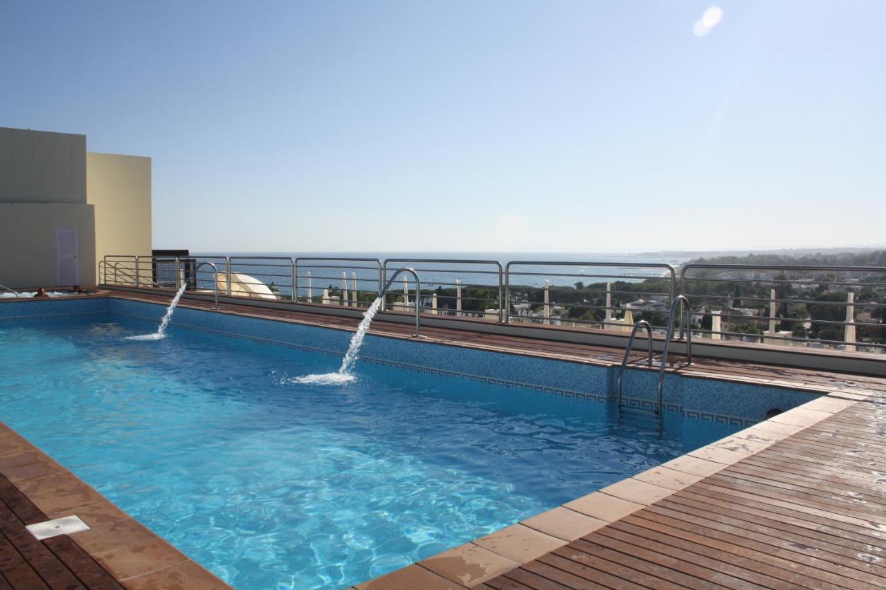 Rooftop swimming pool: Senator Marbella Spa Hotel