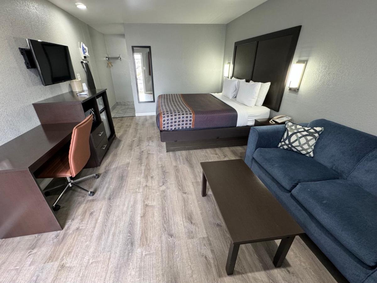 Copper Manor Motel — photo 24