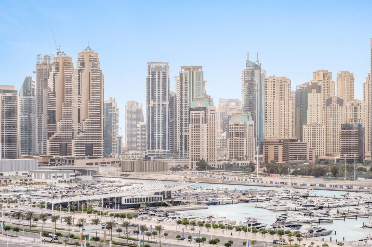 Silkhaus Vacation Homes Sunset & Sea View in a Tower Private Beach - 2