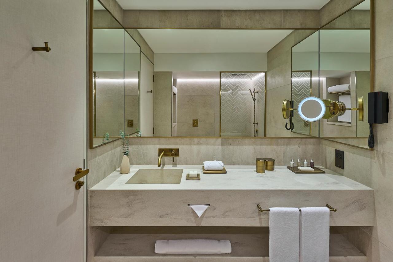 ERTH Abu Dhabi Hotel - 3