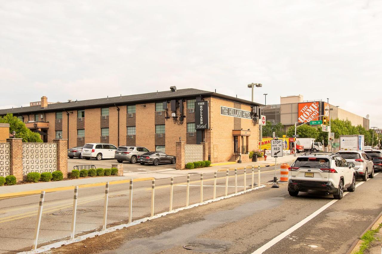 Holland Hotel Jersey City Free Parking — photo 15