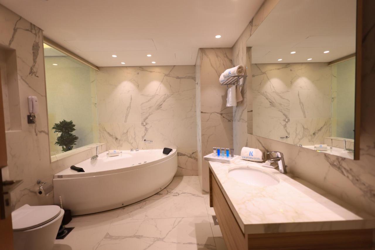 Heaven Prestige Hotel photo
