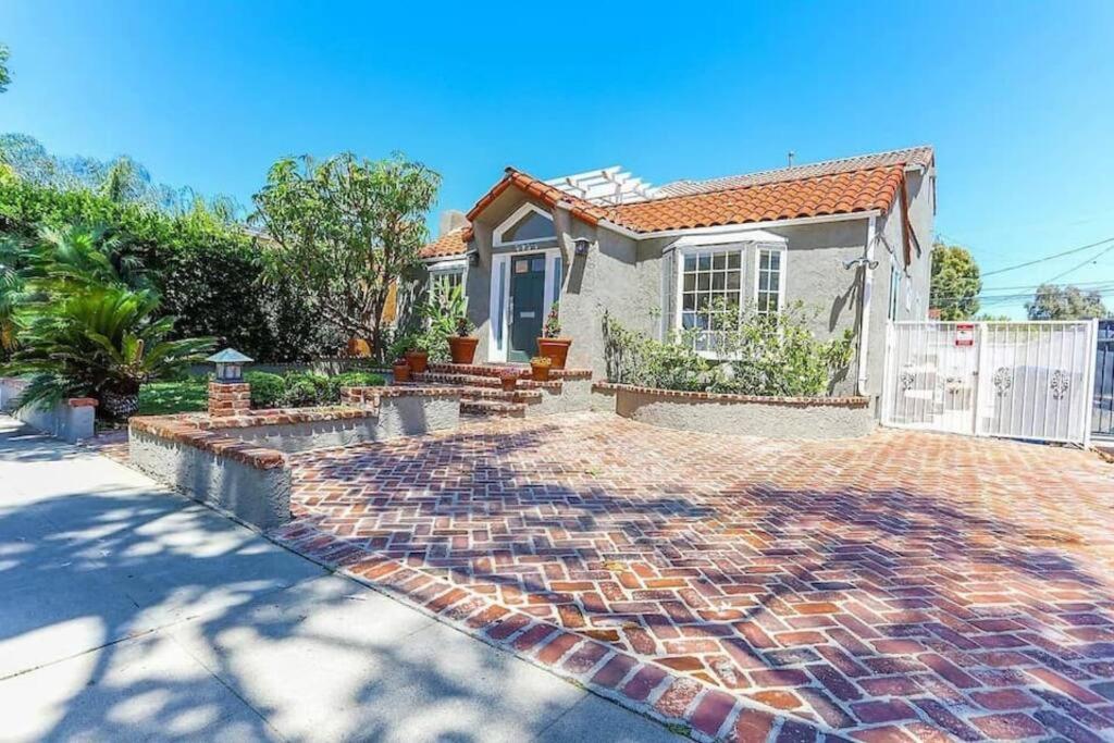 Large 5 BR- Beverly Hills Adj