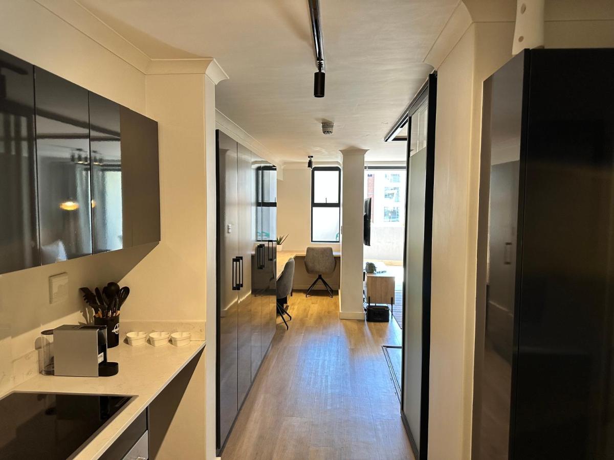 Newlands Peak Apartments - 3