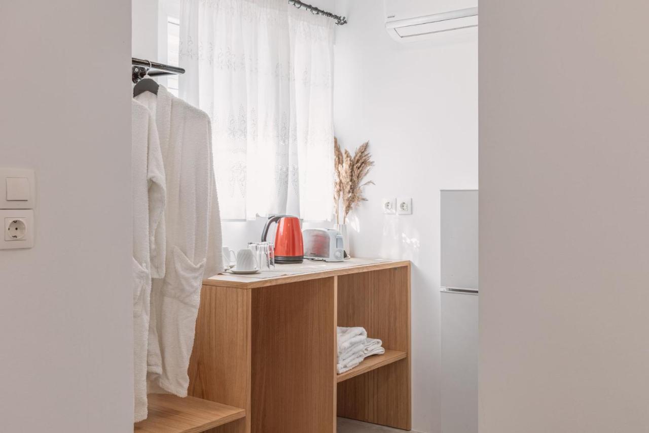 Dibellee Mykonos Studios - 3