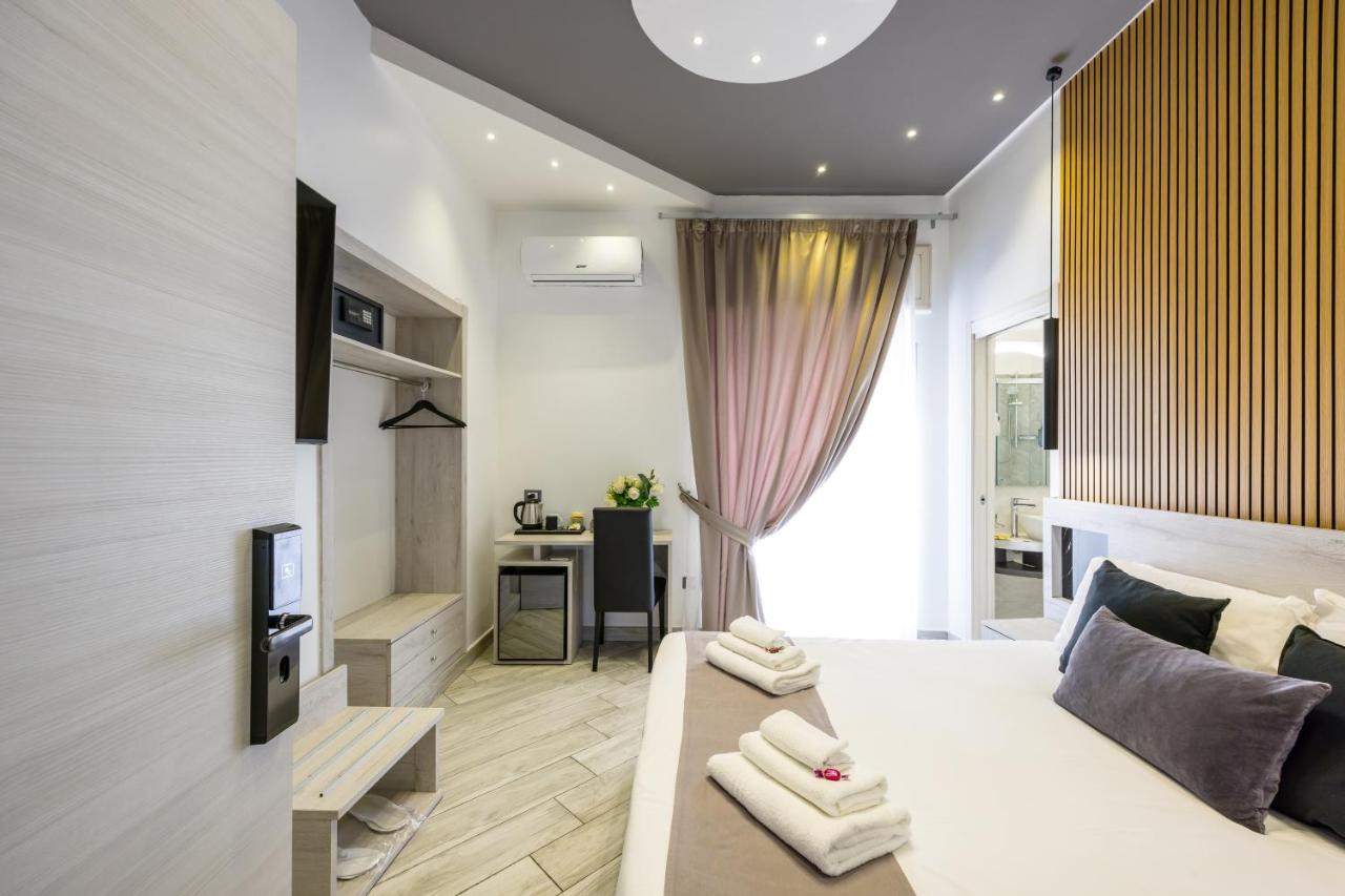 Hotel Bella Napoli - 3