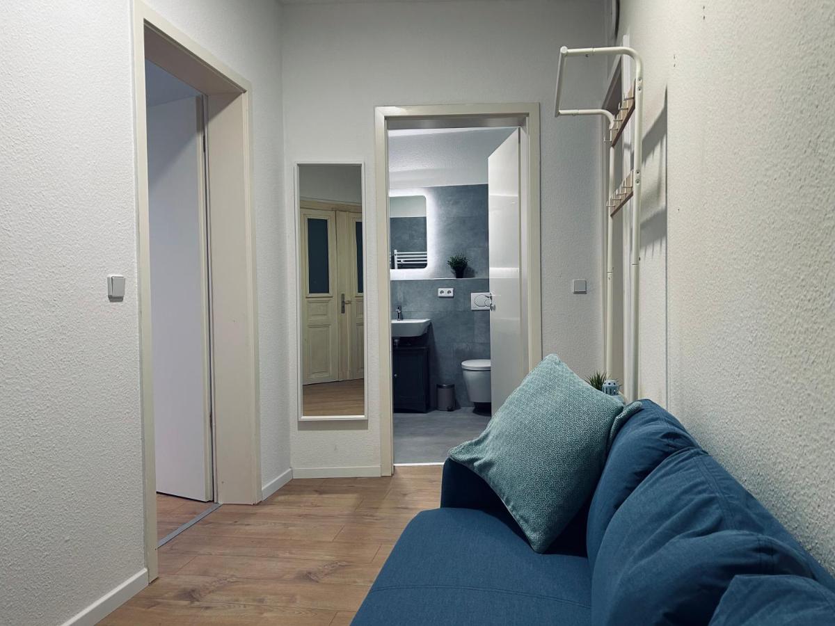 Geräumige Wohnung I 6 Betten I Balkon & Stellplatz