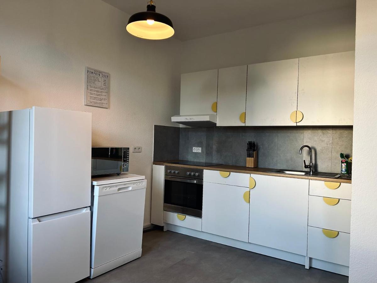 Geräumige Wohnung I 6 Betten I Balkon & Stellplatz