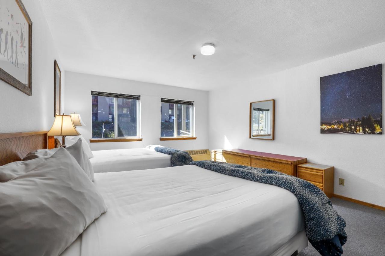 The Meadows 1120 - 2 Br Condo — photo 11