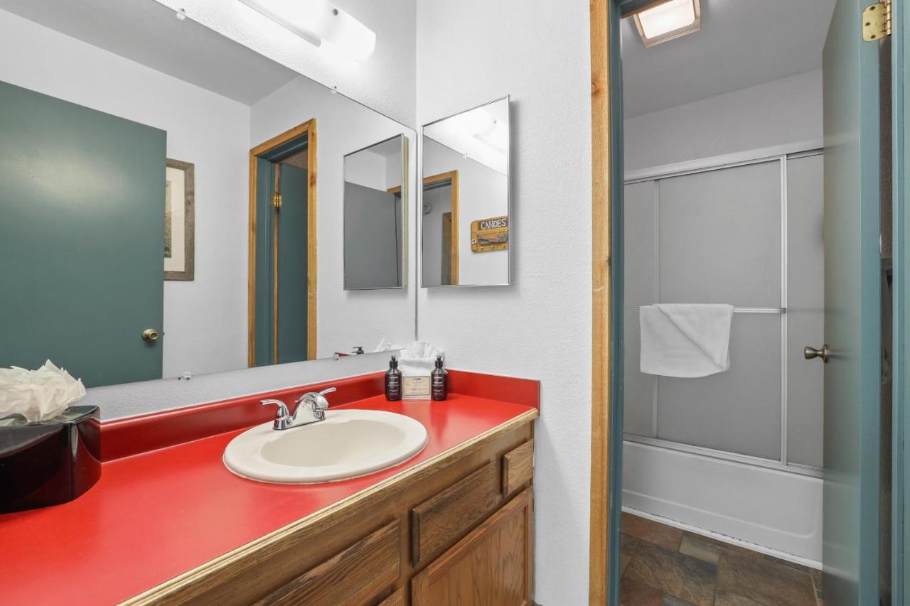 The Meadows 1120 - 2 Br Condo — photo 12