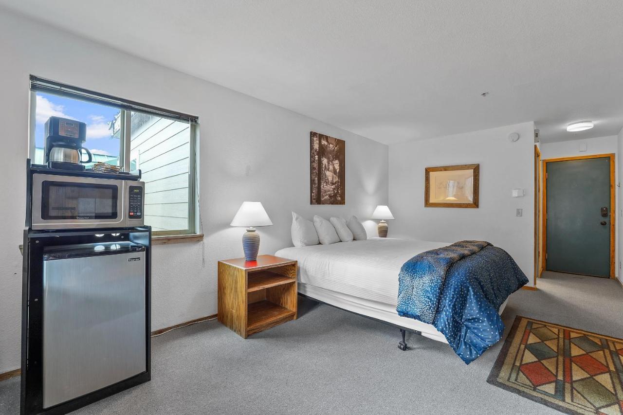 The Meadows 1120 - 2 Br Condo — photo 18