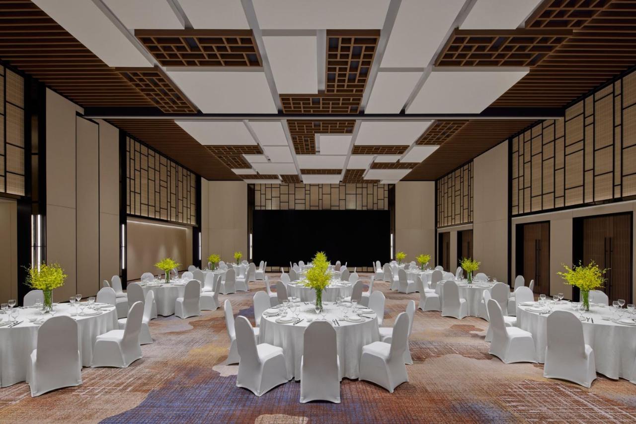 Sheraton Chengdu Lido Hotel photo