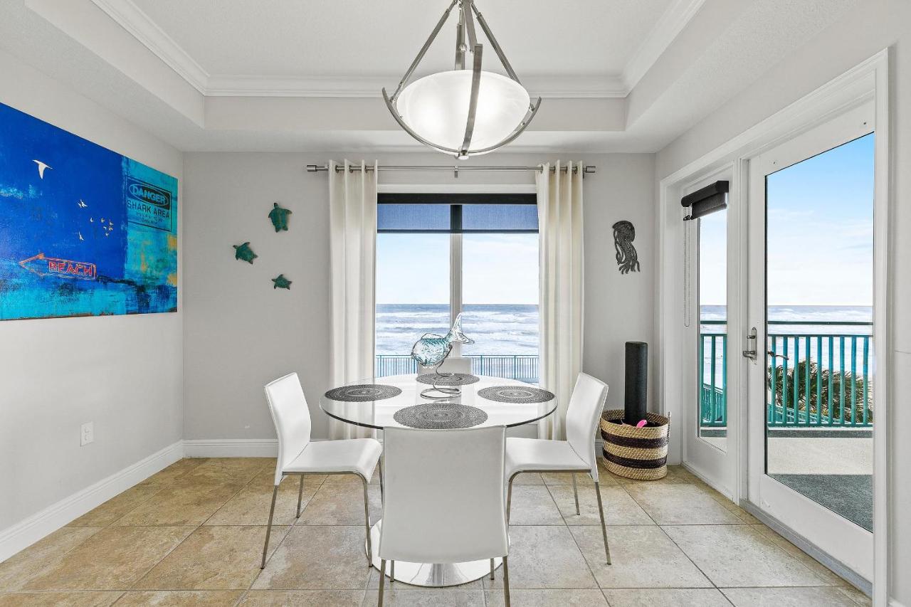 Wave Condominiums — photo 15