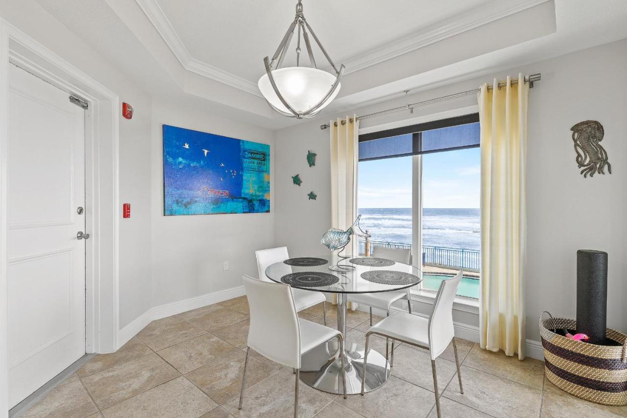 Wave Condominiums — photo 8