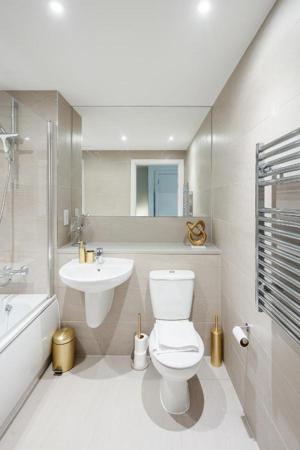 Beautiful & Contemporary Hackney Retreat - 3