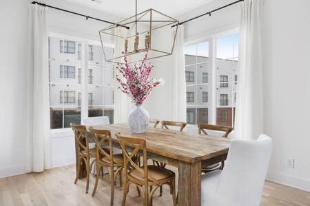 The Jolene Rooftop with Firepit Close to 12 South - 3